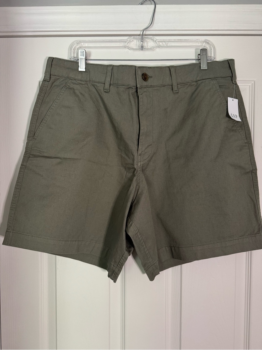 GAP Men's 7” Easy Short - Olive Green Chino Shorts